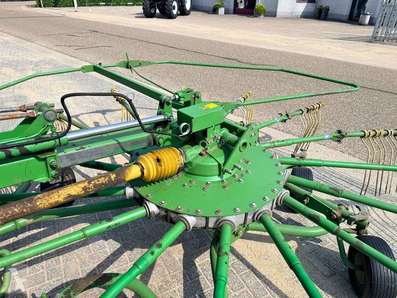 Krone Swadro 1000 Cirkelhark haymaking
