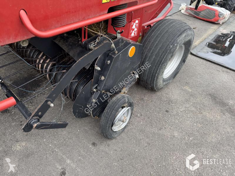 Case IH  RBX 452 haymaking