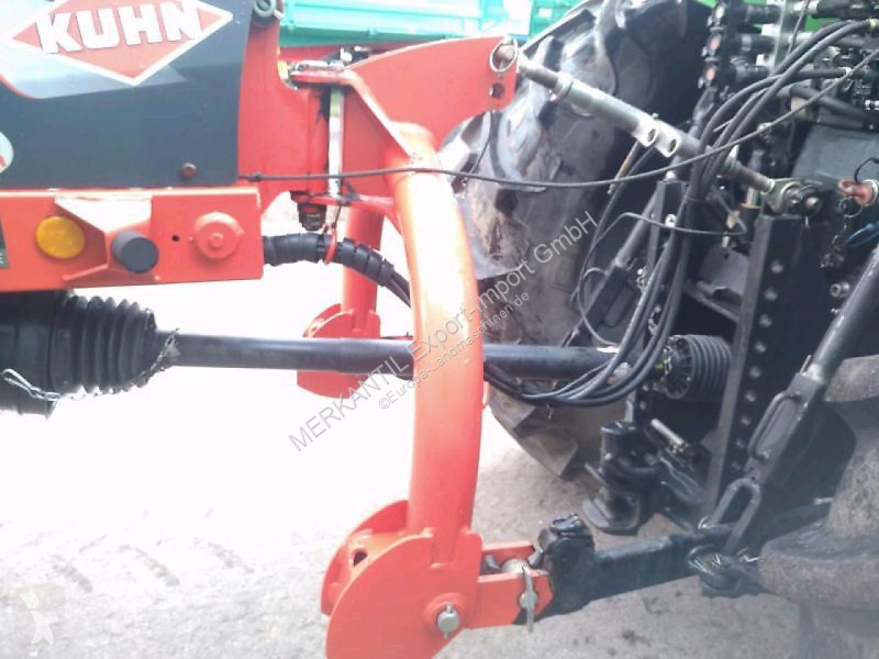 Utilaje de cosit Kuhn  GF 8702T-G2 Digidrive