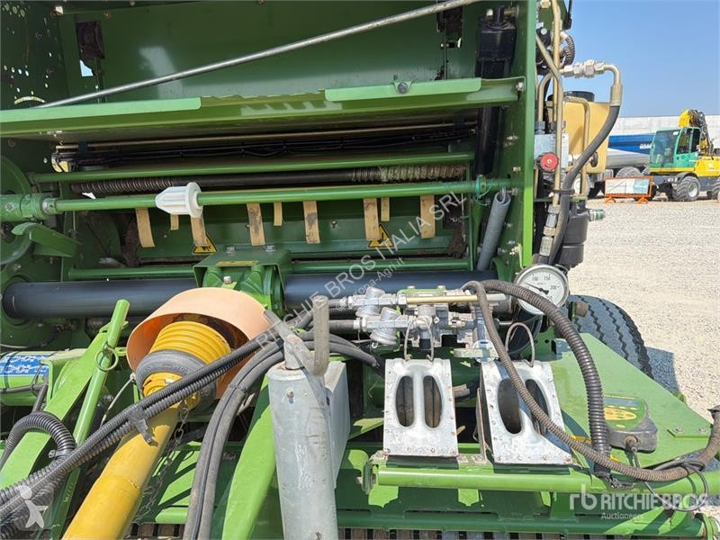 Сінозаготівля Krone Comprima V180XC Round Baler