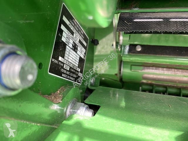Henificación John Deere V451R