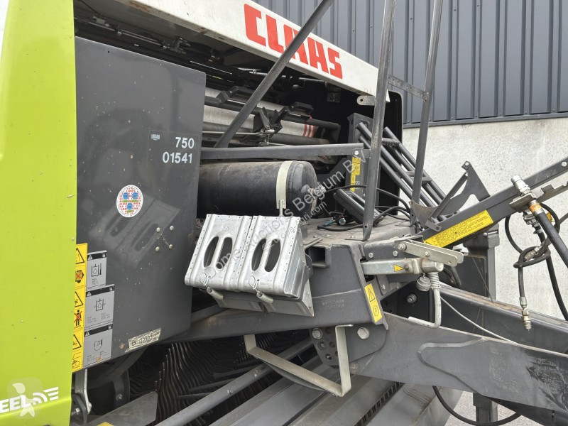 Senoseč Claas Rollant 455 RC UNIWRAP