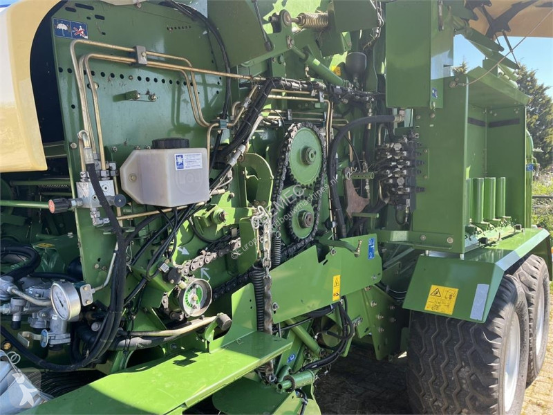 Krone Comprima CV 150 XC haymaking