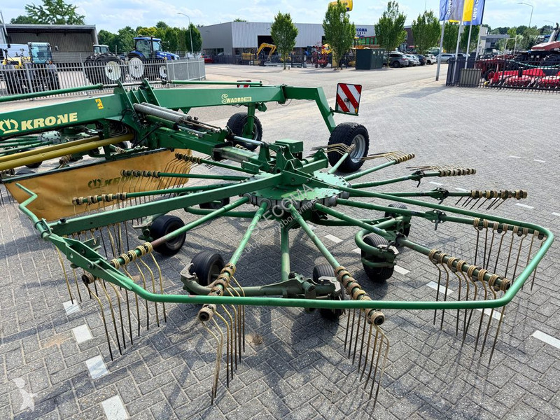 Krone Swadro 1000 Cirkelhark haymaking