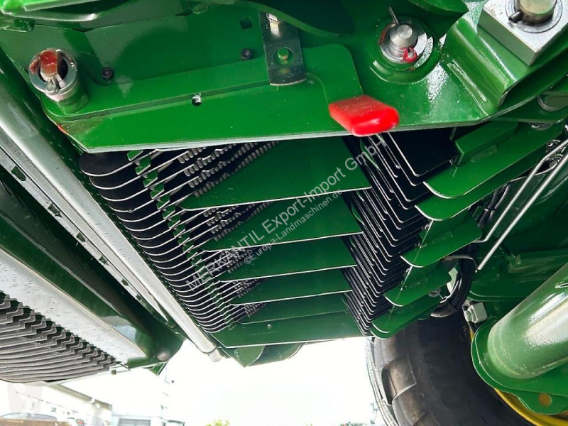 Slåtter John Deere  C441R