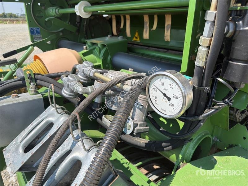 Сінозаготівля Krone Comprima V180XC Round Baler