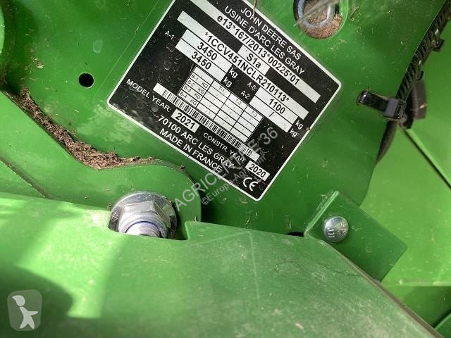 Henificación John Deere V451R