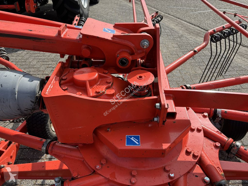Henificación Kuhn 8121 Cirkelhark