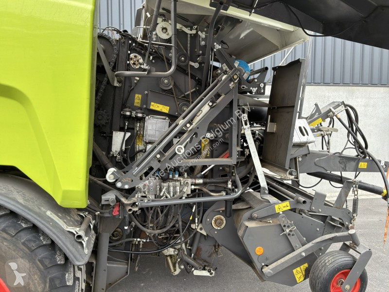 Senoseč Claas Rollant 455 RC UNIWRAP