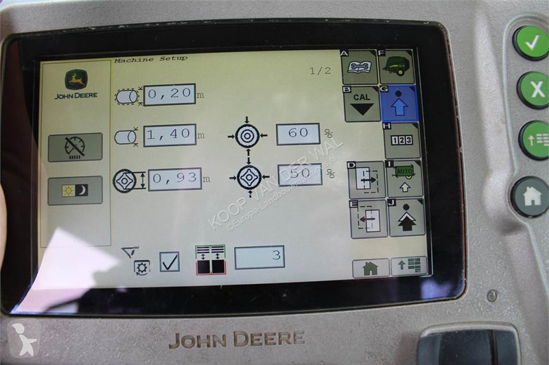 Hooien John Deere 990