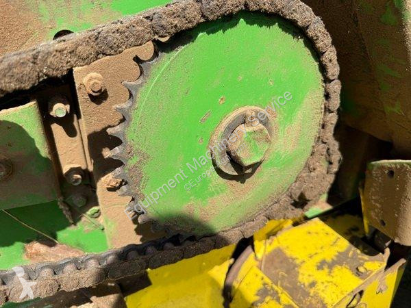 John Deere  540 haymaking