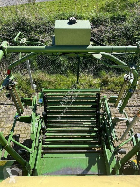 Krone Comprima CV 150 XC haymaking