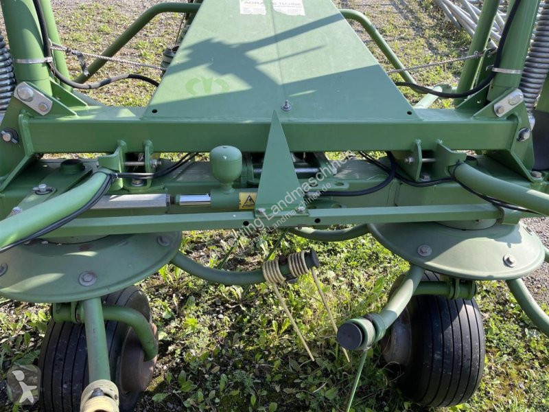 Henificación Krone HEUWENDER KW8.82