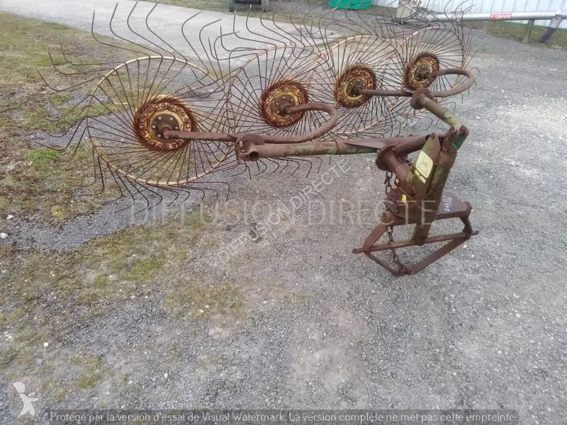Henificación John Deere ANDAINEUR P 140