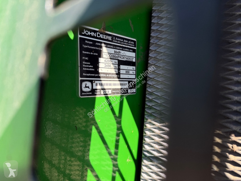 Fenaison John Deere 864