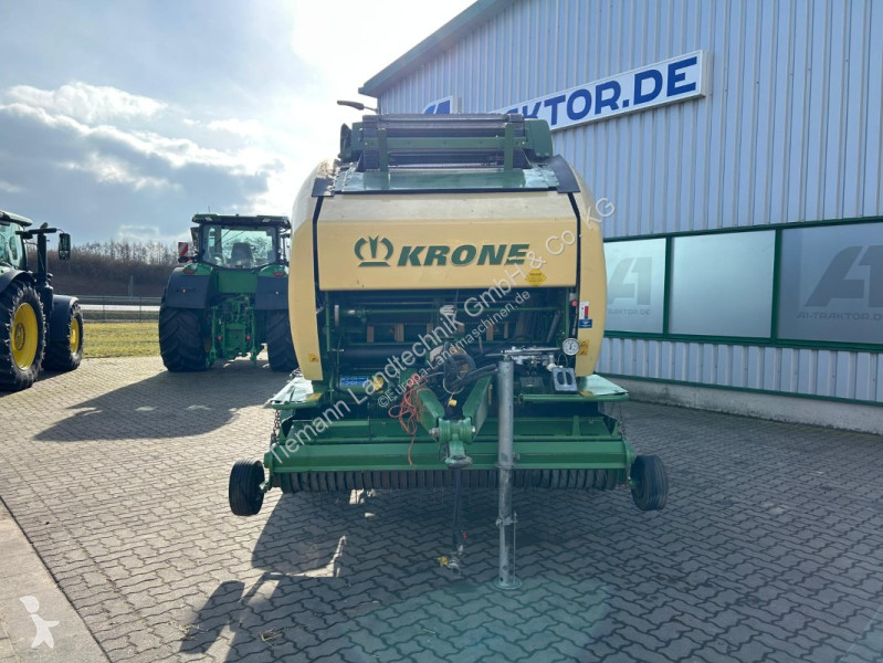 Fenaison Krone Comprima V 180 XC