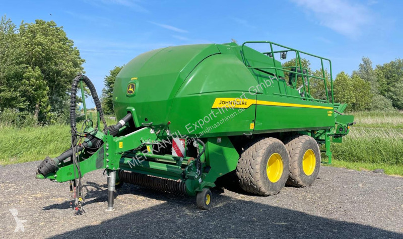 Henificación John Deere L624