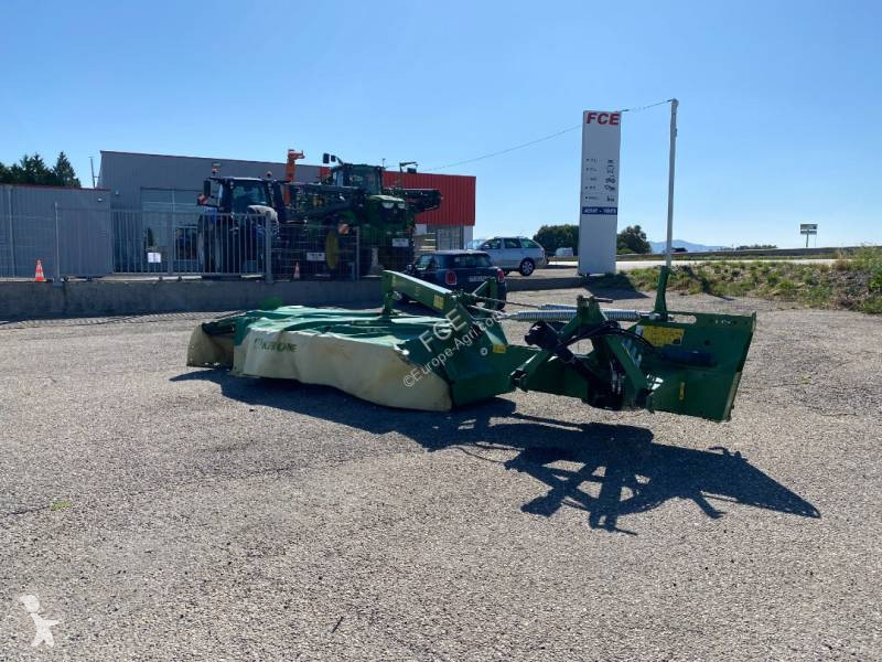 Henificación Krone EASY CUT R360 endommagé