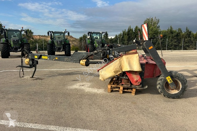 Kosenie lúk a sušenie sena Vicon KM 3201