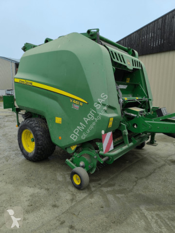 John Deere Round baler