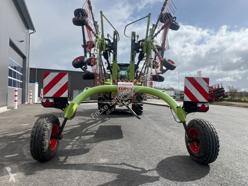 Claas  Liner 2700 haymaking
