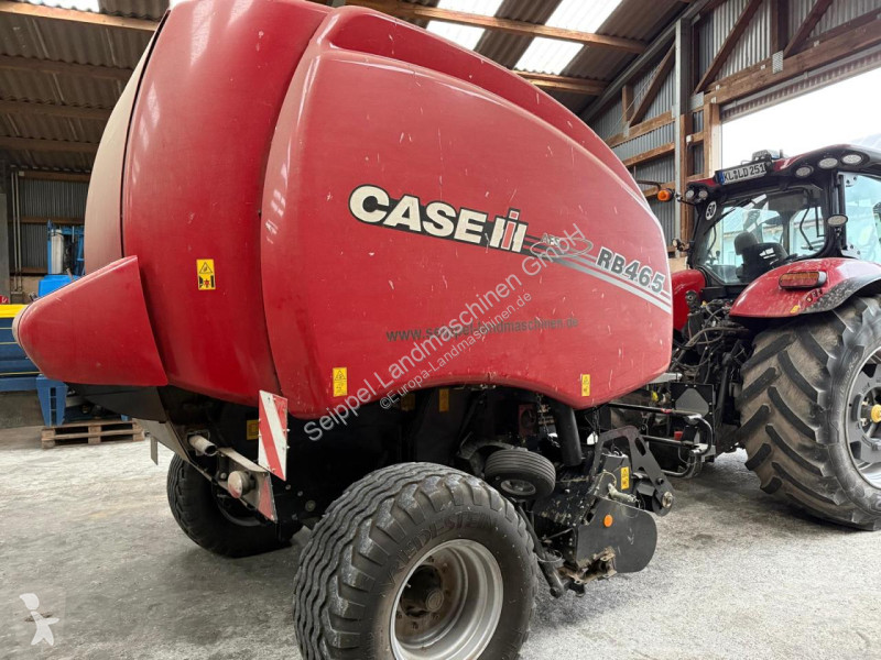 Case  RB 465 VC haymaking