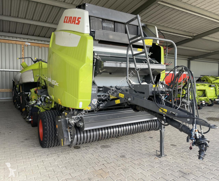 Claas  Variant 480 RC haymaking