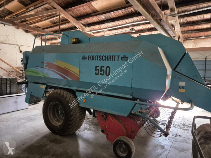 Fortschritt  550 haymaking