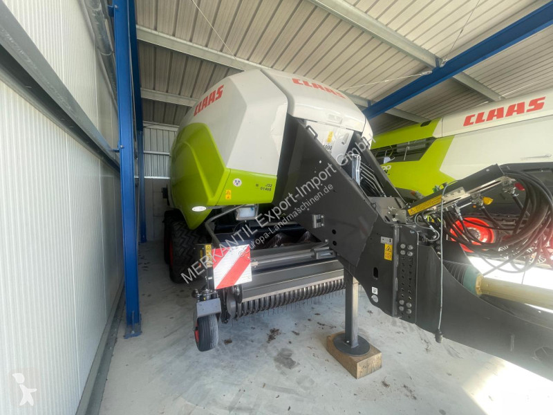 Claas  Quadrant 5300 FC haymaking