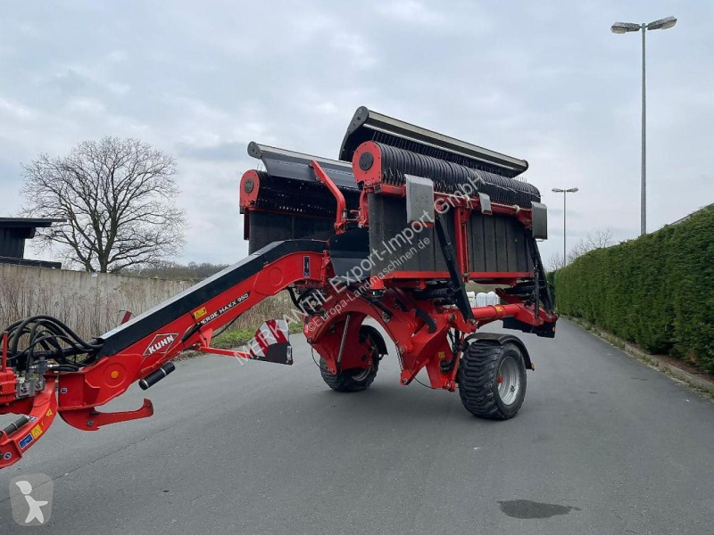 Fenaison Kuhn 950 Bandschwader