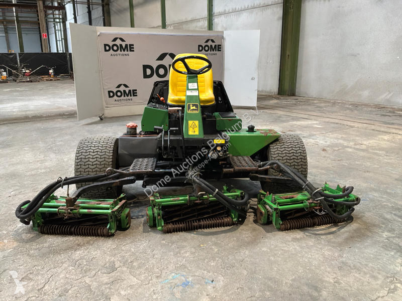 Slåtter John Deere 3235 A GANG MOW