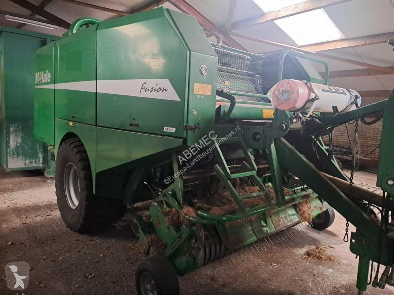 McHale rondebalenpers Fusion 1 haymaking