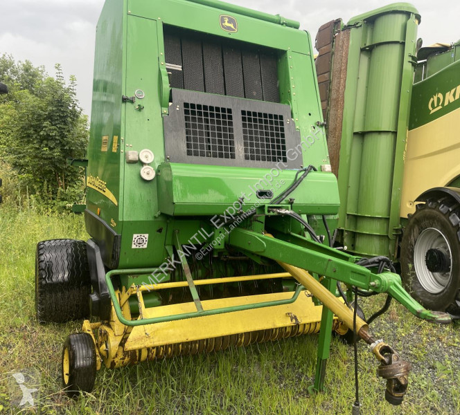 Henificación John Deere  582