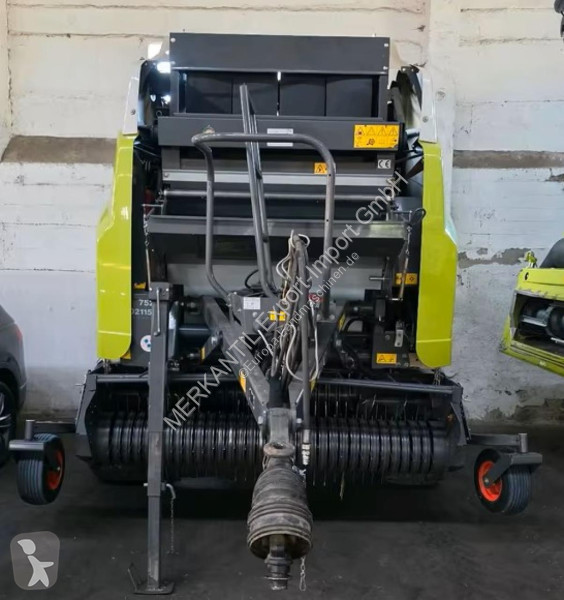 Henificación Claas  Variant 380RC