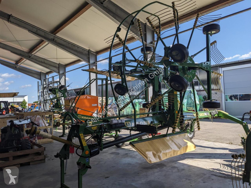 Fenaison Krone SWADRO TC 680