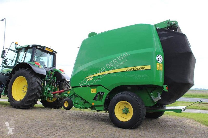 Fenaison John Deere 990