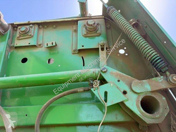 John Deere  540 haymaking