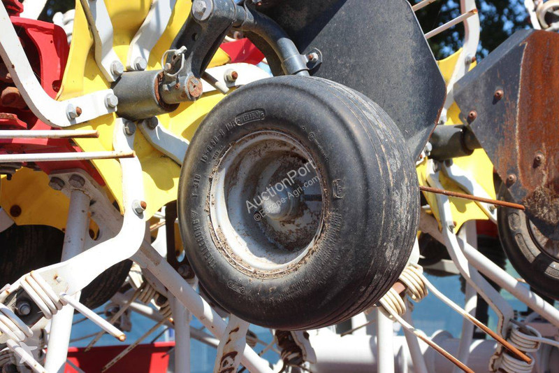 Fenaison Pöttinger HIT 16.18 T