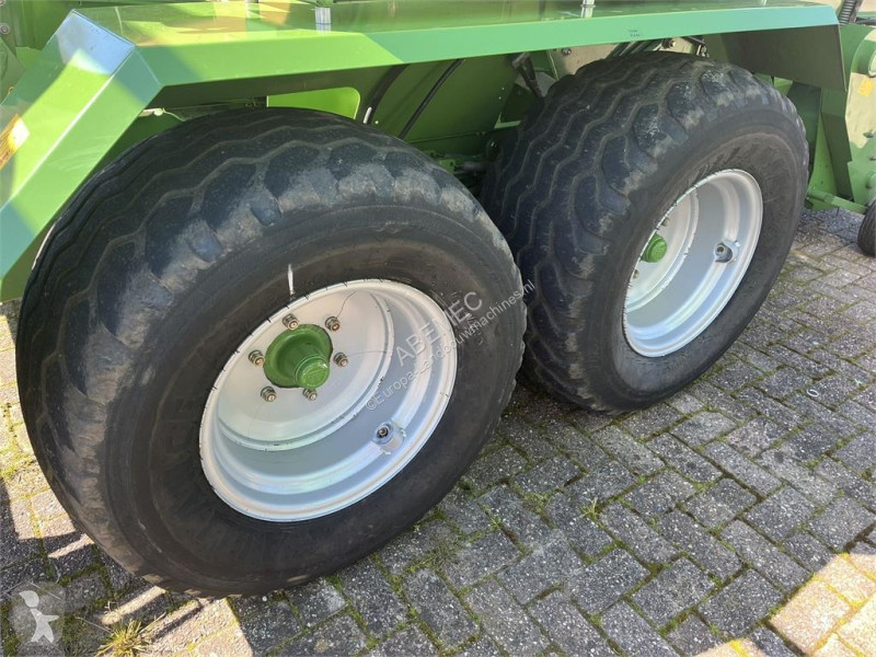 Krone Comprima CV 150 XC haymaking