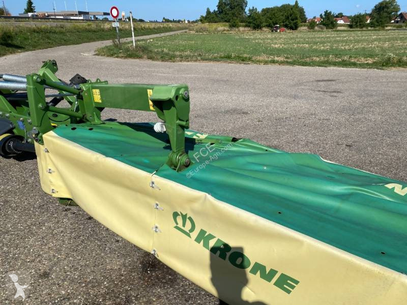 Henificación Krone EASY CUT R360 endommagé