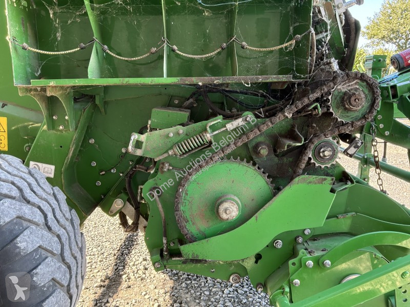 Fenaison John Deere V461M