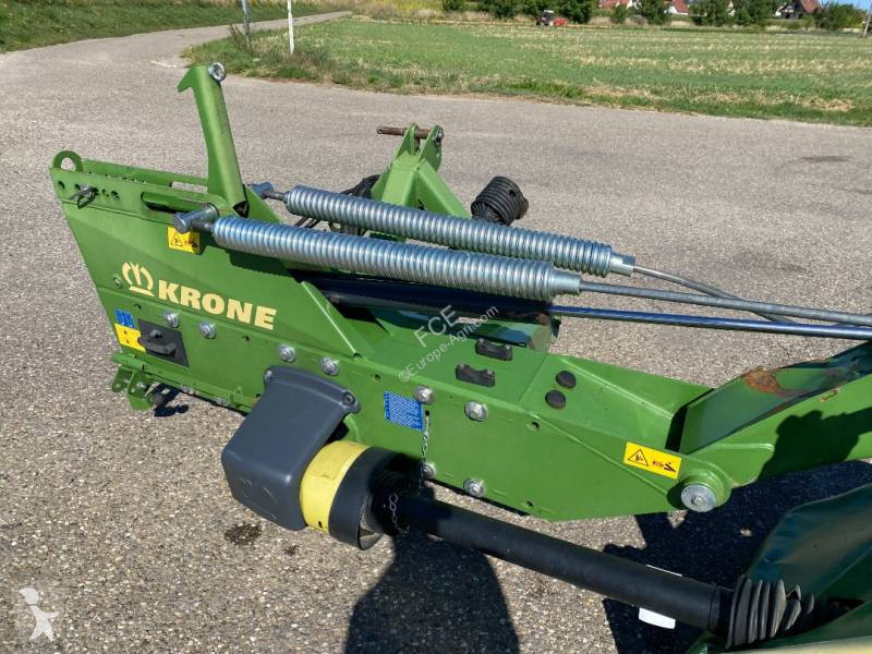 Henificación Krone EASY CUT R360 endommagé