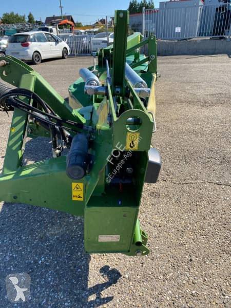 Henificación Krone EASY CUT R360 endommagé