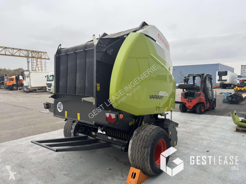 Fenaison Claas VARIANT 480 RC