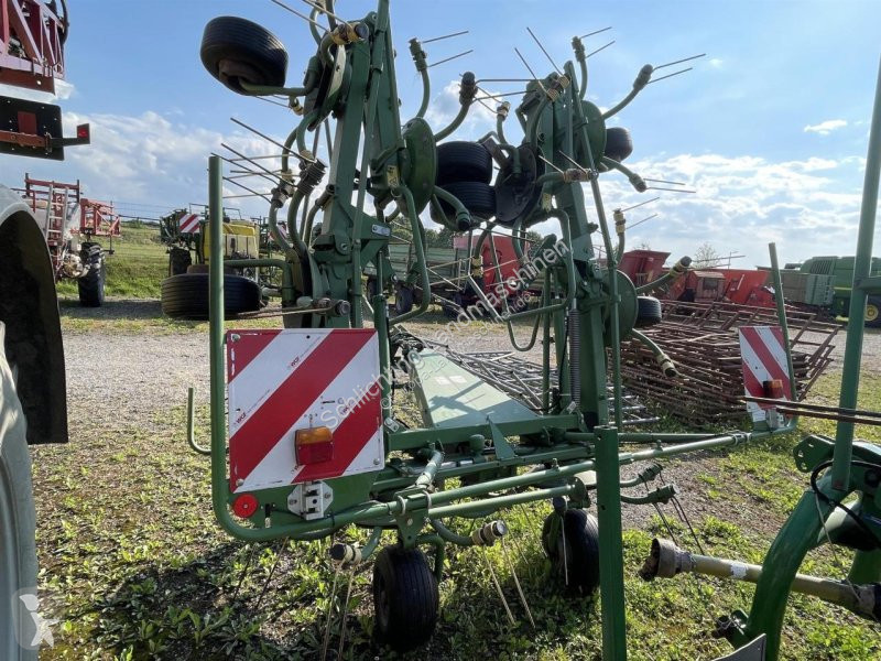 Henificación Krone HEUWENDER KW8.82