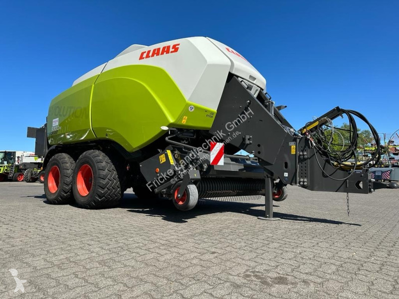 Henificación Claas Quadrant 5300 Evolution FC...