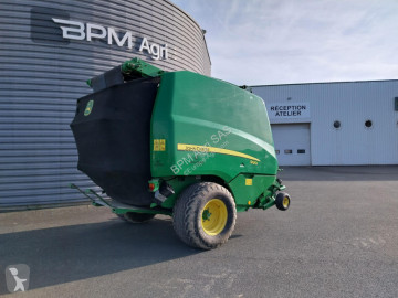 John Deere Round baler