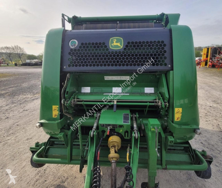 Fenaison John Deere RBP 990