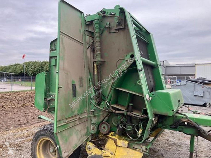 Fenaison John Deere 550