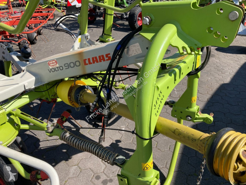Henificación Claas Volto 900